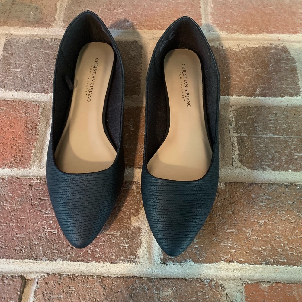 Ladies black flats
